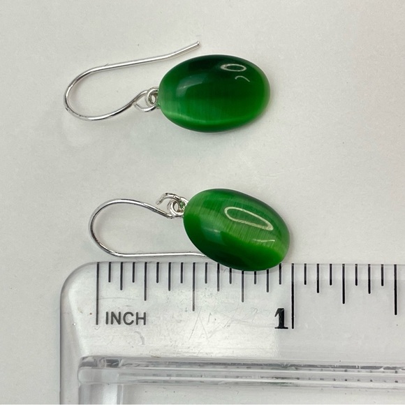 GREEN Opalite Glass Dangle Earrings - Picture 6 of 8